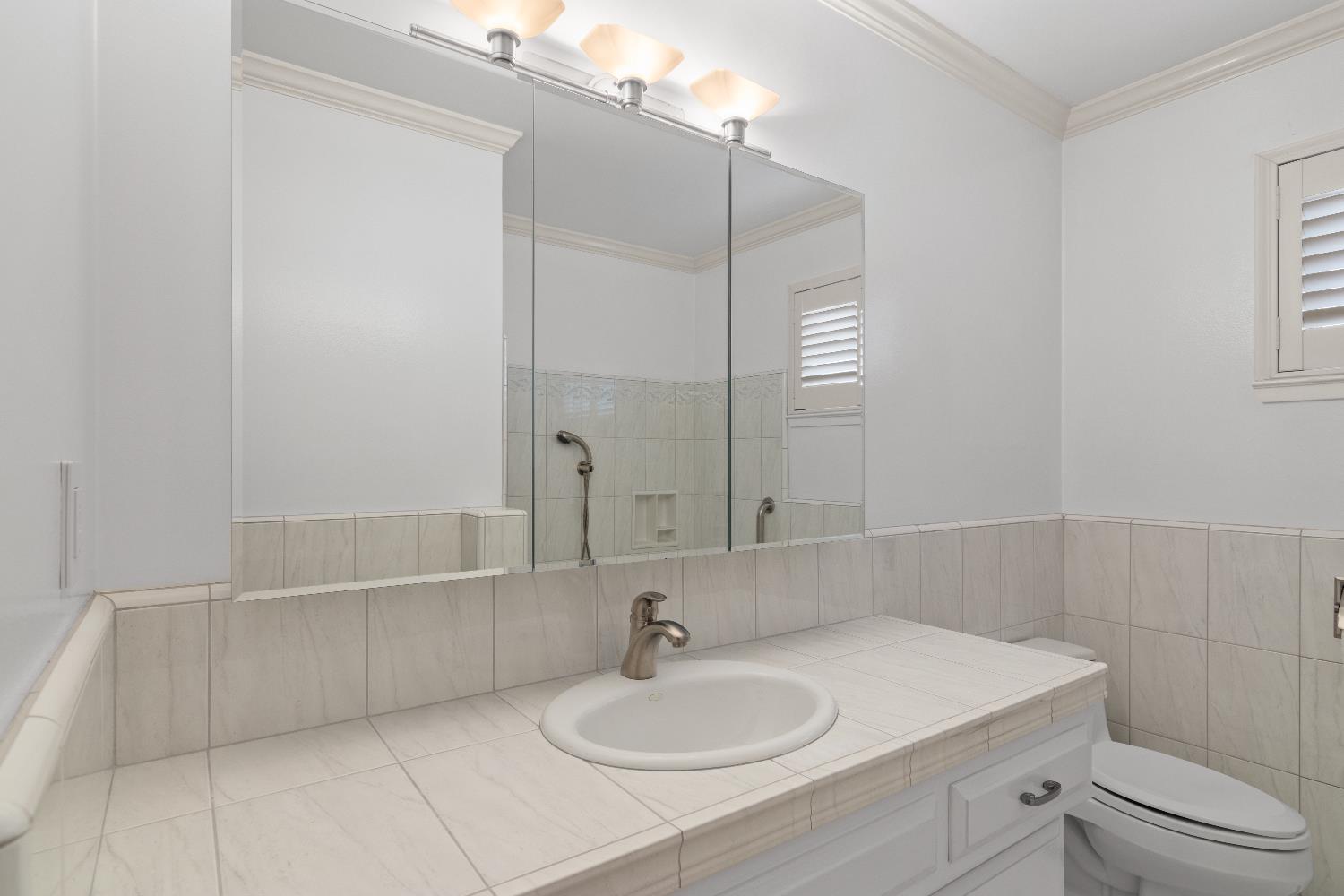 Detail Gallery Image 24 of 41 For 1909 Rockford Ave, Modesto,  CA 95355 - 3 Beds | 3 Baths