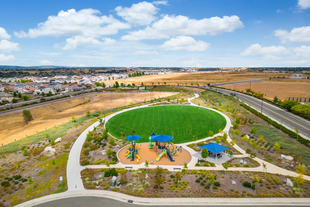 Detail Gallery Image 76 of 89 For 981 Dusty Stone Loop, Rocklin,  CA 95765 - 5 Beds | 5 Baths