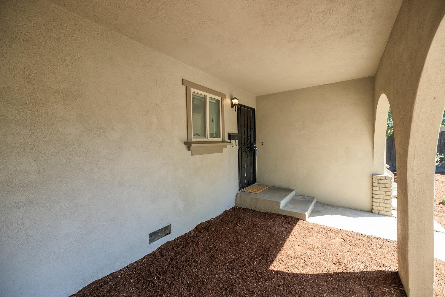 Detail Gallery Image 7 of 66 For 2404 San Domingo Way, Modesto,  CA 95355 - 3 Beds | 2 Baths
