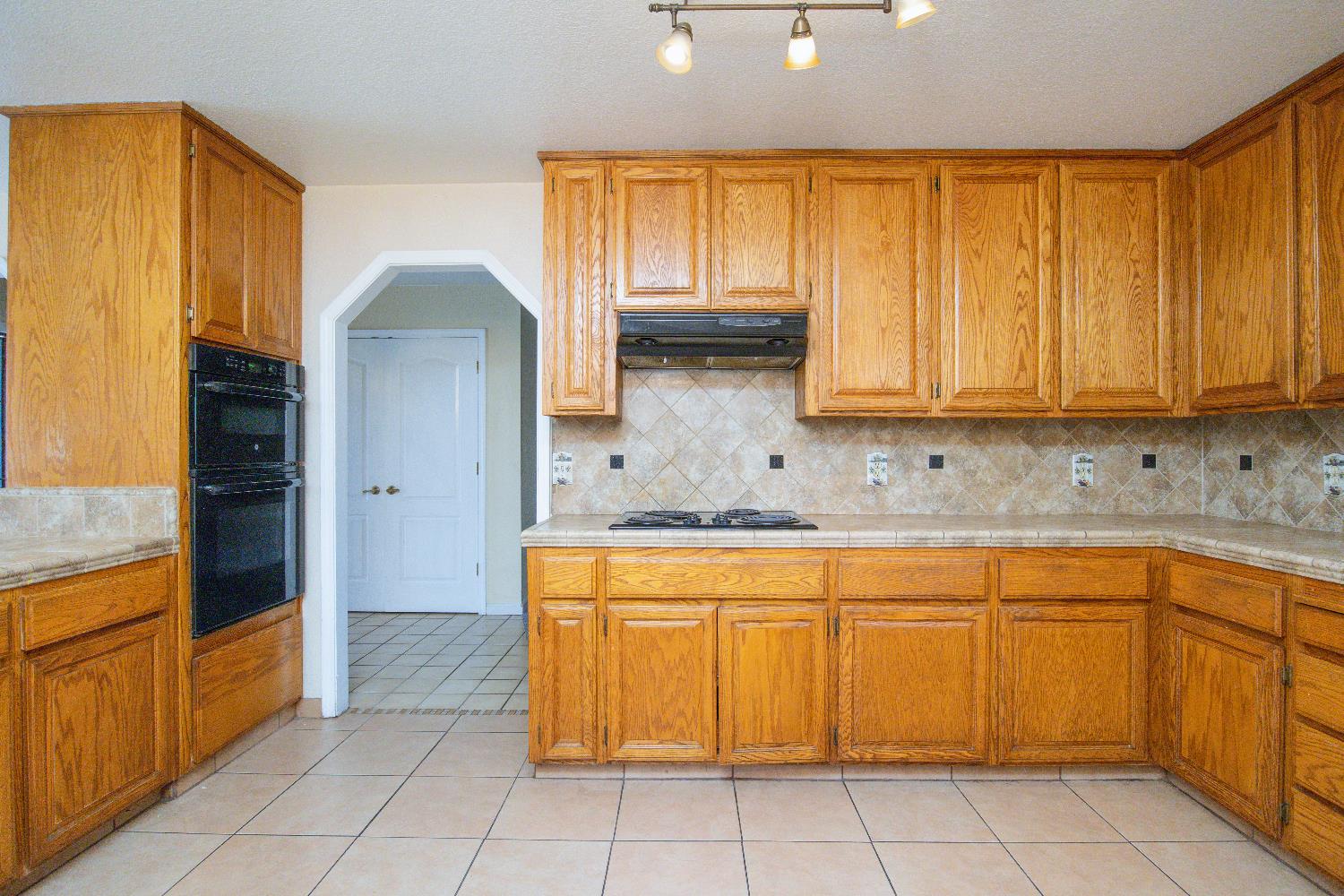 Detail Gallery Image 10 of 70 For 277 Garden Circle Dr, Manteca,  CA 95336 - 3 Beds | 2 Baths