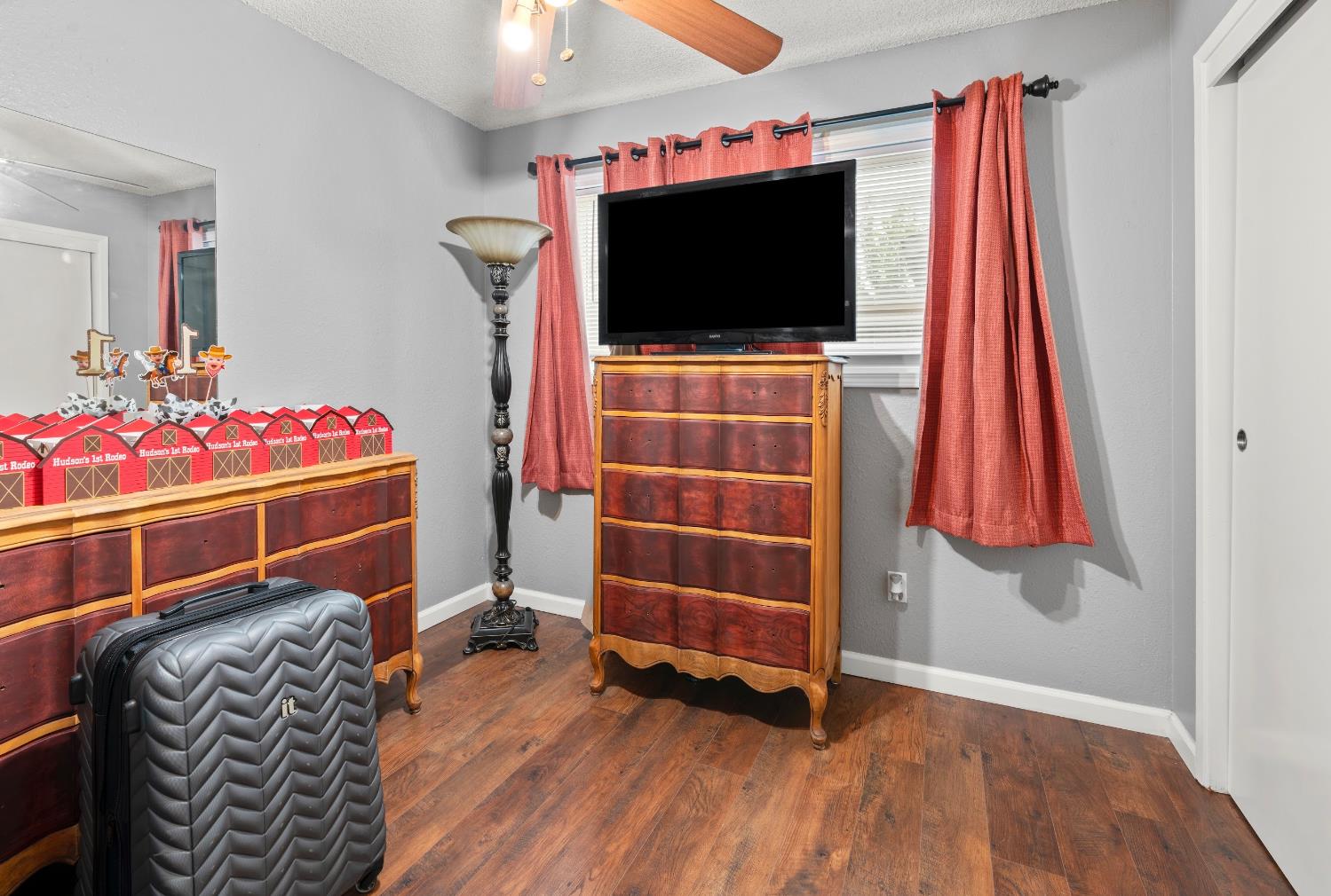 Detail Gallery Image 16 of 23 For 508 Mary Todd Ln, Modesto,  CA 95354 - 4 Beds | 2 Baths
