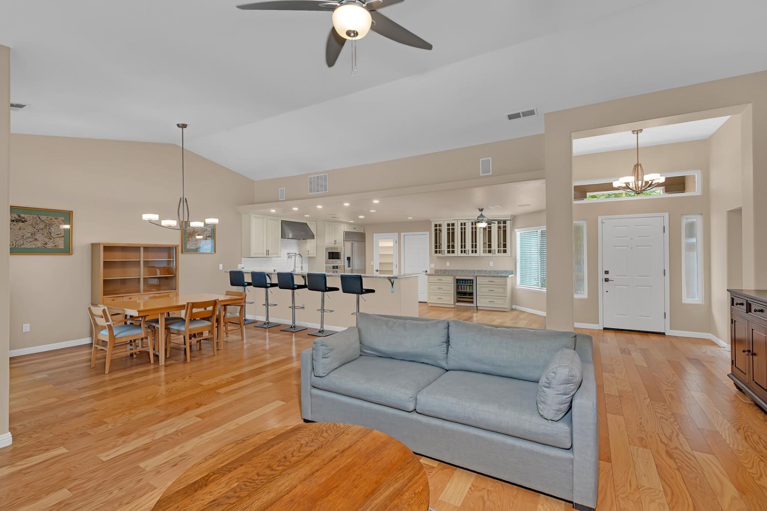 Detail Gallery Image 16 of 51 For 3573 Cordova Ave, Merced,  CA 95340 - 4 Beds | 2 Baths