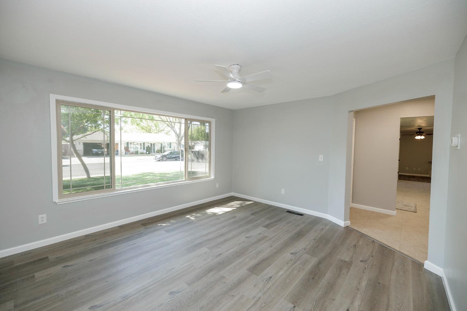 Detail Gallery Image 15 of 66 For 2404 San Domingo Way, Modesto,  CA 95355 - 3 Beds | 2 Baths