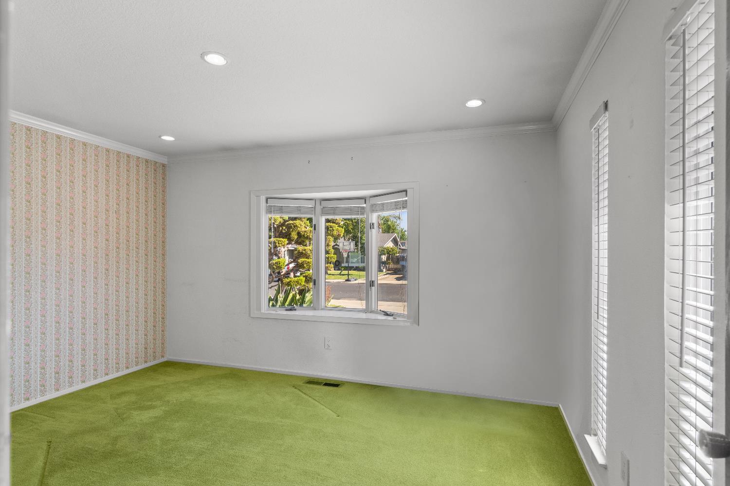 Detail Gallery Image 23 of 41 For 1909 Rockford Ave, Modesto,  CA 95355 - 3 Beds | 3 Baths