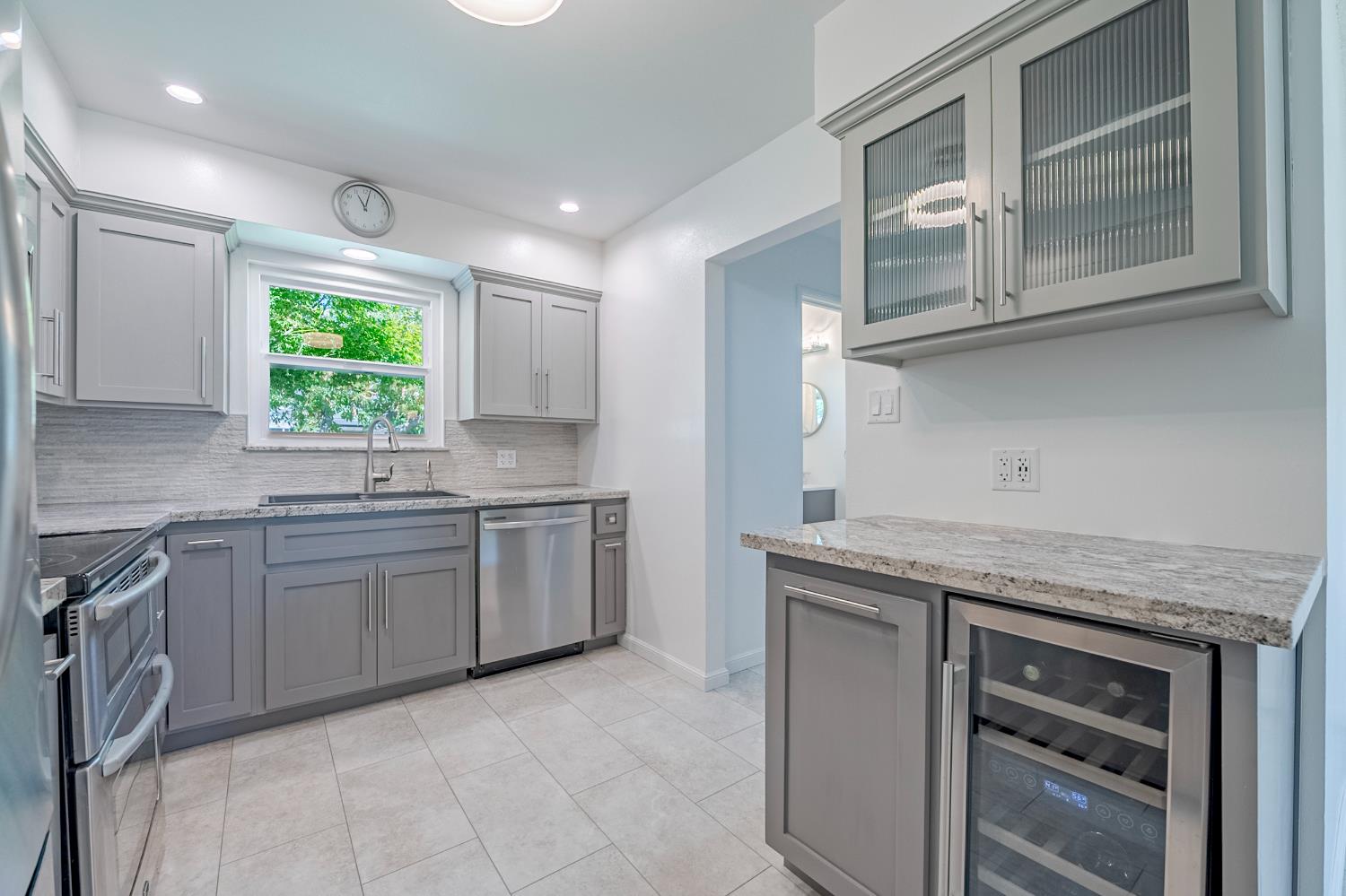 Detail Gallery Image 16 of 46 For 2601 Hoover Ct, Merced,  CA 95340 - 3 Beds | 1/1 Baths