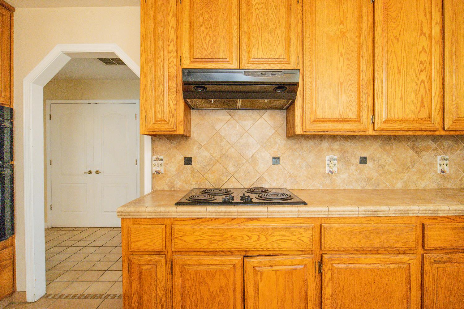 Detail Gallery Image 12 of 70 For 277 Garden Circle Dr, Manteca,  CA 95336 - 3 Beds | 2 Baths