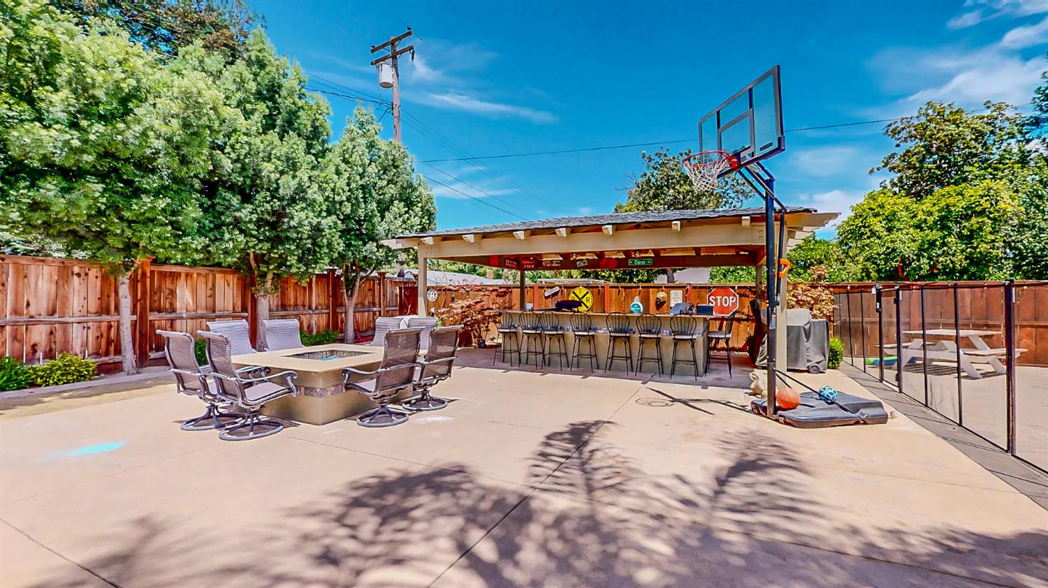 Detail Gallery Image 57 of 76 For 2155 Mira Flores Dr, Turlock,  CA 95380 - 3 Beds | 3 Baths