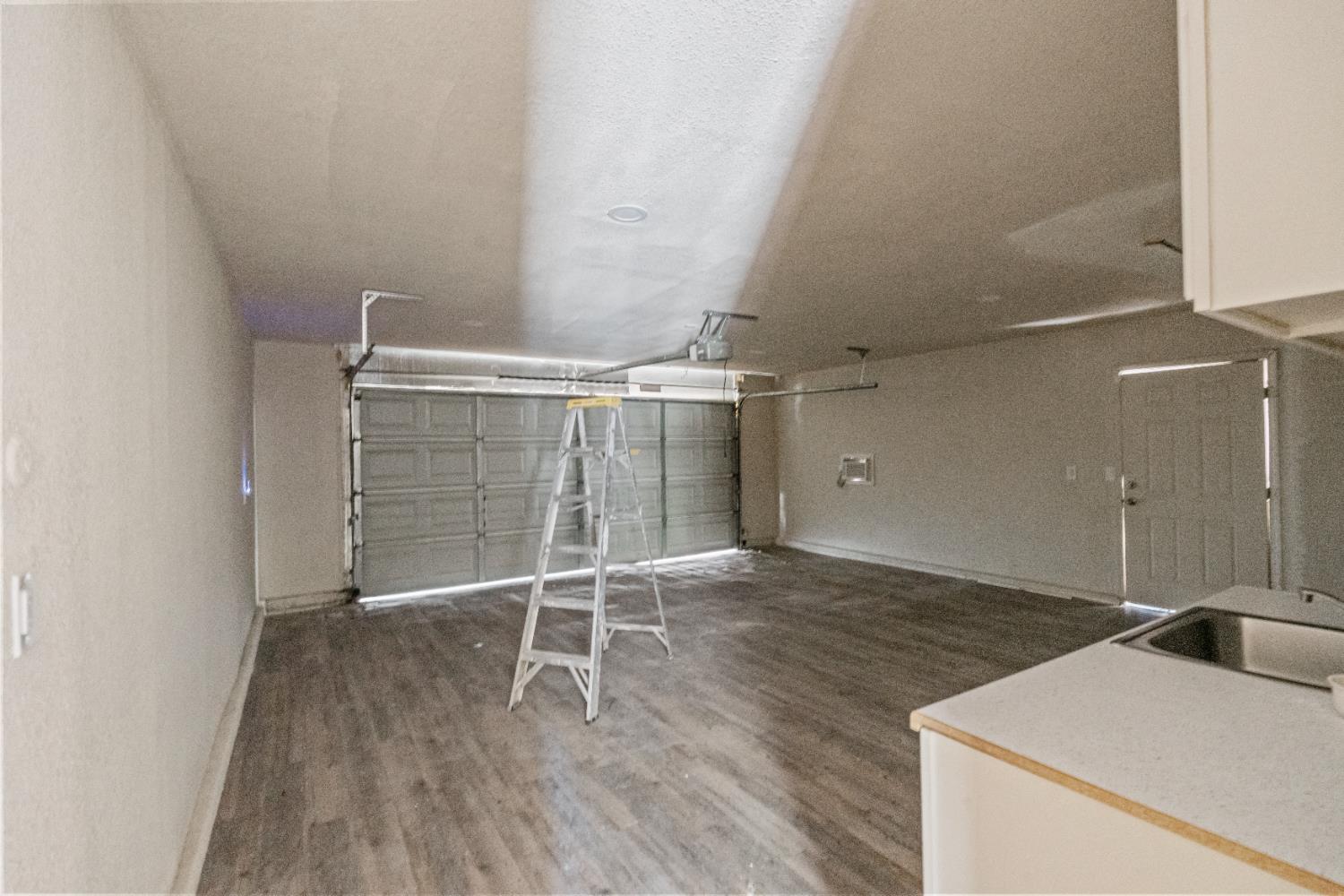 Detail Gallery Image 27 of 42 For 1319 Ronald Ave, Modesto,  CA 95350 - 3 Beds | 2 Baths
