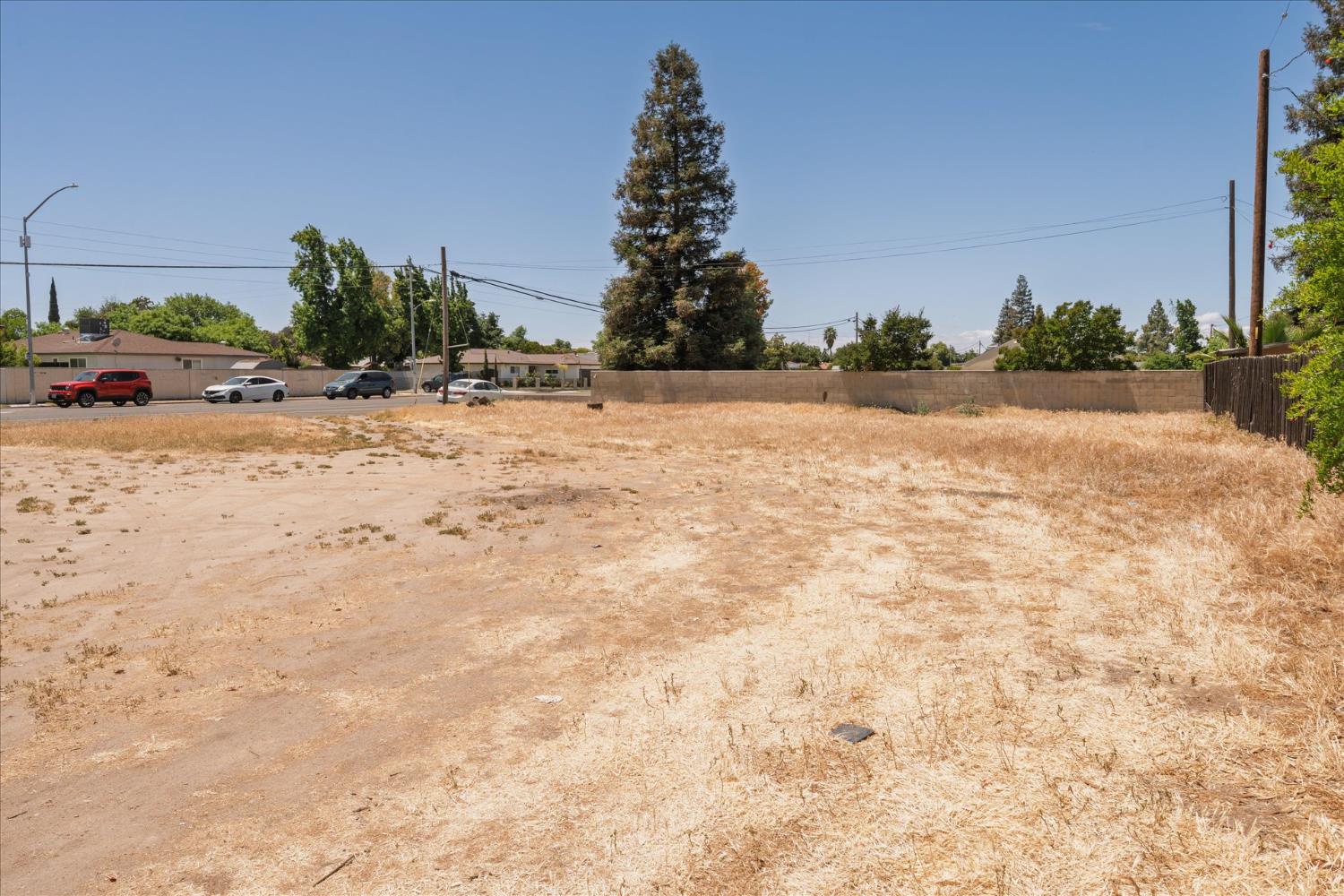 N Maple Avenue, Fresno, California image 7