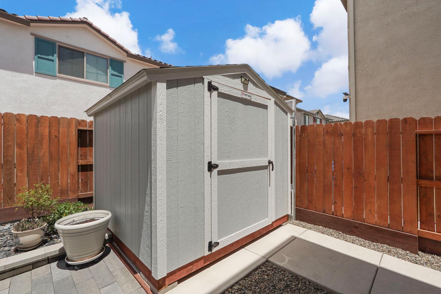 Detail Gallery Image 34 of 35 For 1517 Luminous St, Modesto,  CA 95356 - 4 Beds | 2/1 Baths