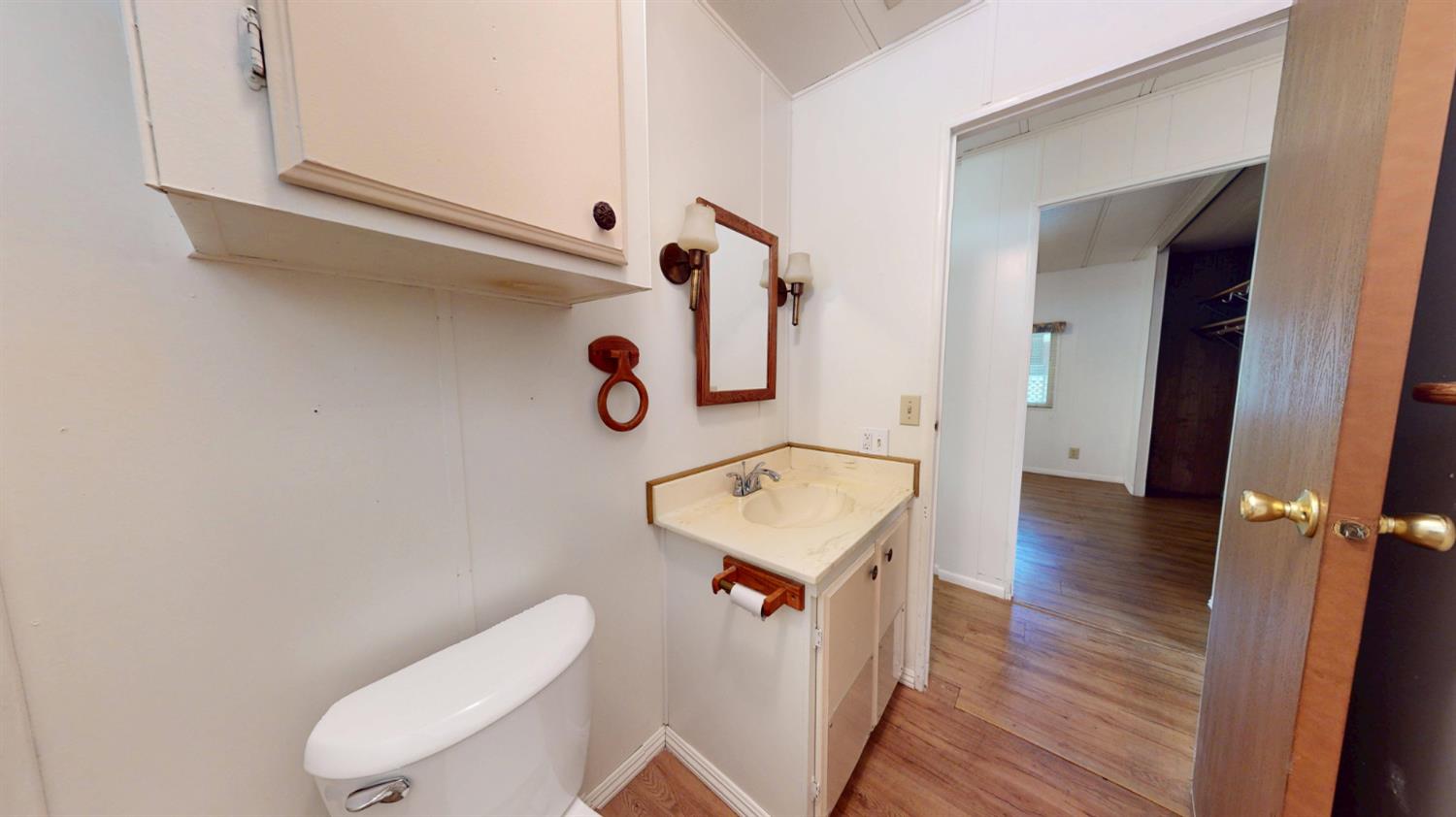 Detail Gallery Image 4 of 14 For 167 Clipper Ln, Modesto,  CA 95356 - 2 Beds | 2 Baths