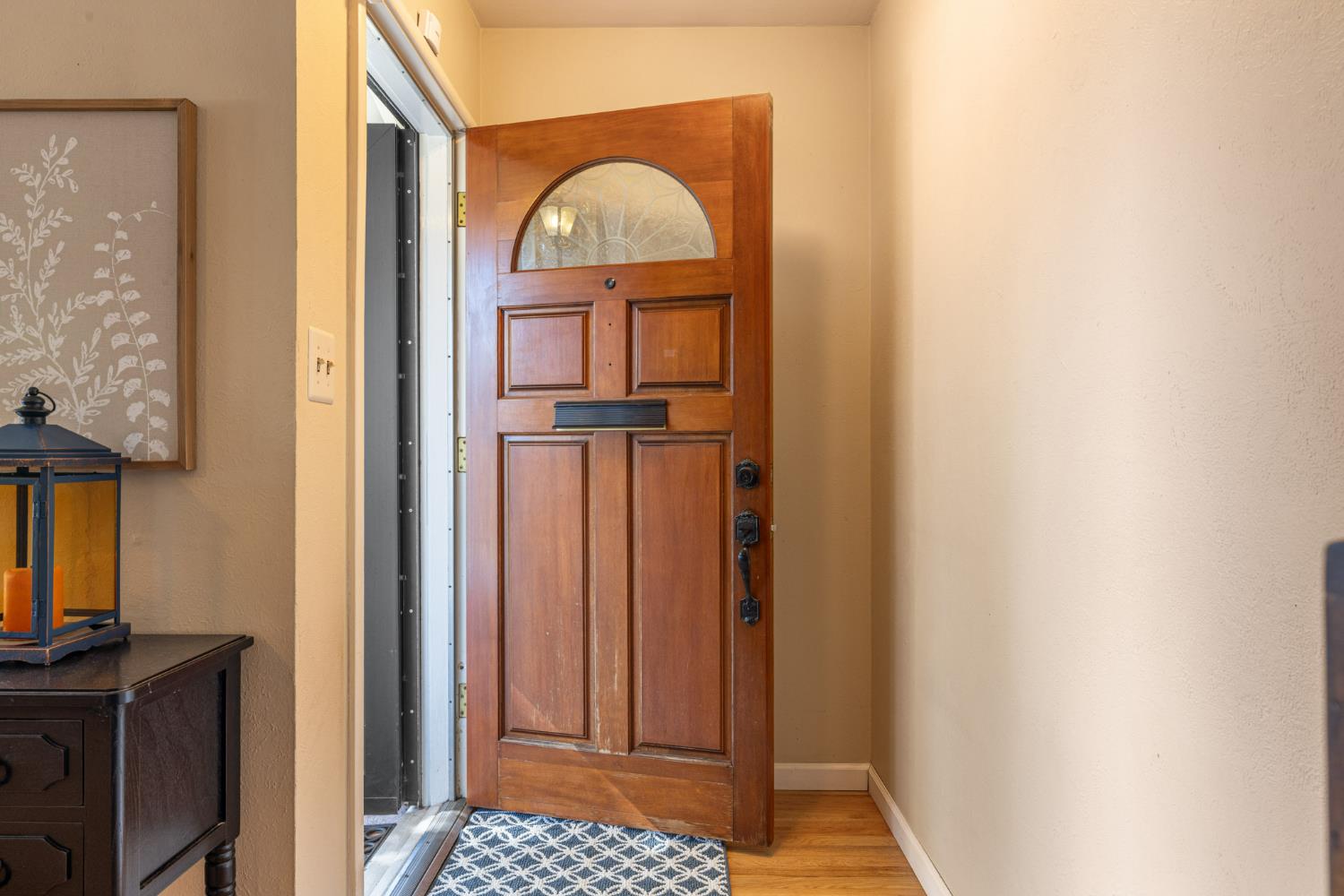 Detail Gallery Image 7 of 43 For 1321 Cypress Ave, Modesto,  CA 95350 - 3 Beds | 2/1 Baths