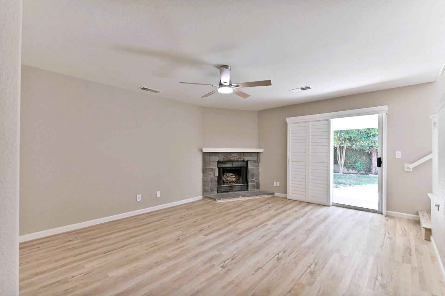 Detail Gallery Image 20 of 52 For 2216 Boston Way, Modesto,  CA 95355 - 4 Beds | 3 Baths
