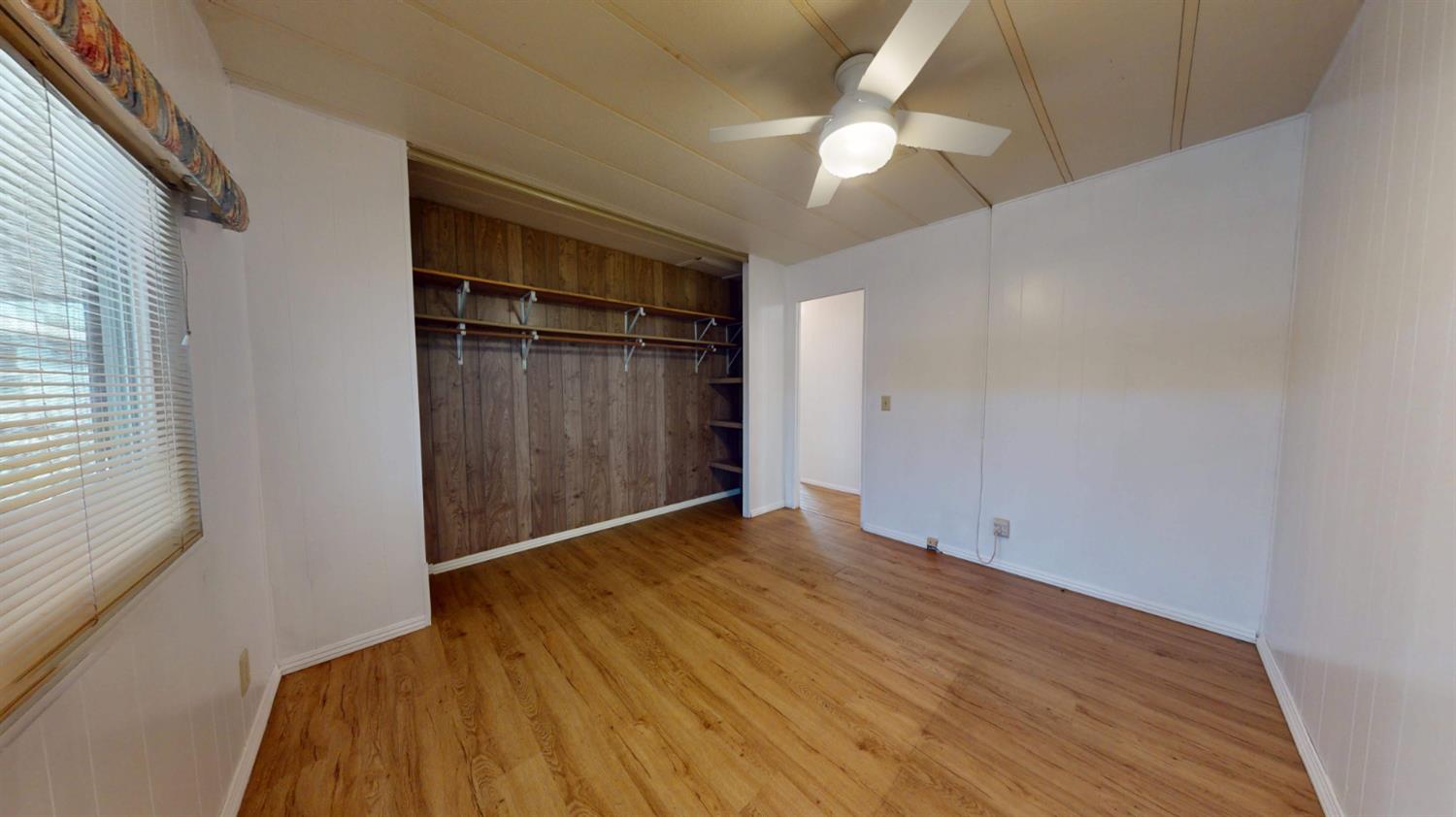 Detail Gallery Image 5 of 14 For 167 Clipper Ln, Modesto,  CA 95356 - 2 Beds | 2 Baths