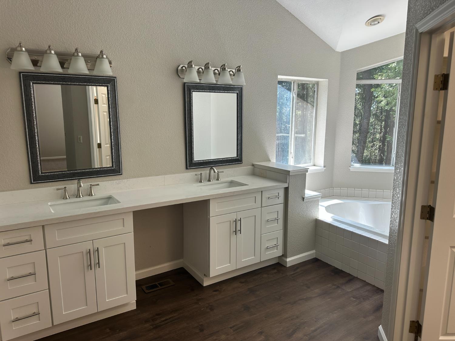 Detail Gallery Image 26 of 69 For 5801 Lupin Ln, Pollock Pines,  CA 95726 - 3 Beds | 3 Baths