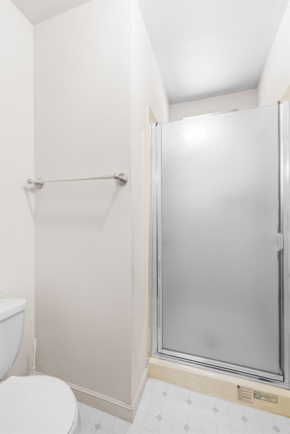 Detail Gallery Image 12 of 15 For 3554 Contempo Dr, Sacramento,  CA 95826 - 3 Beds | 2 Baths