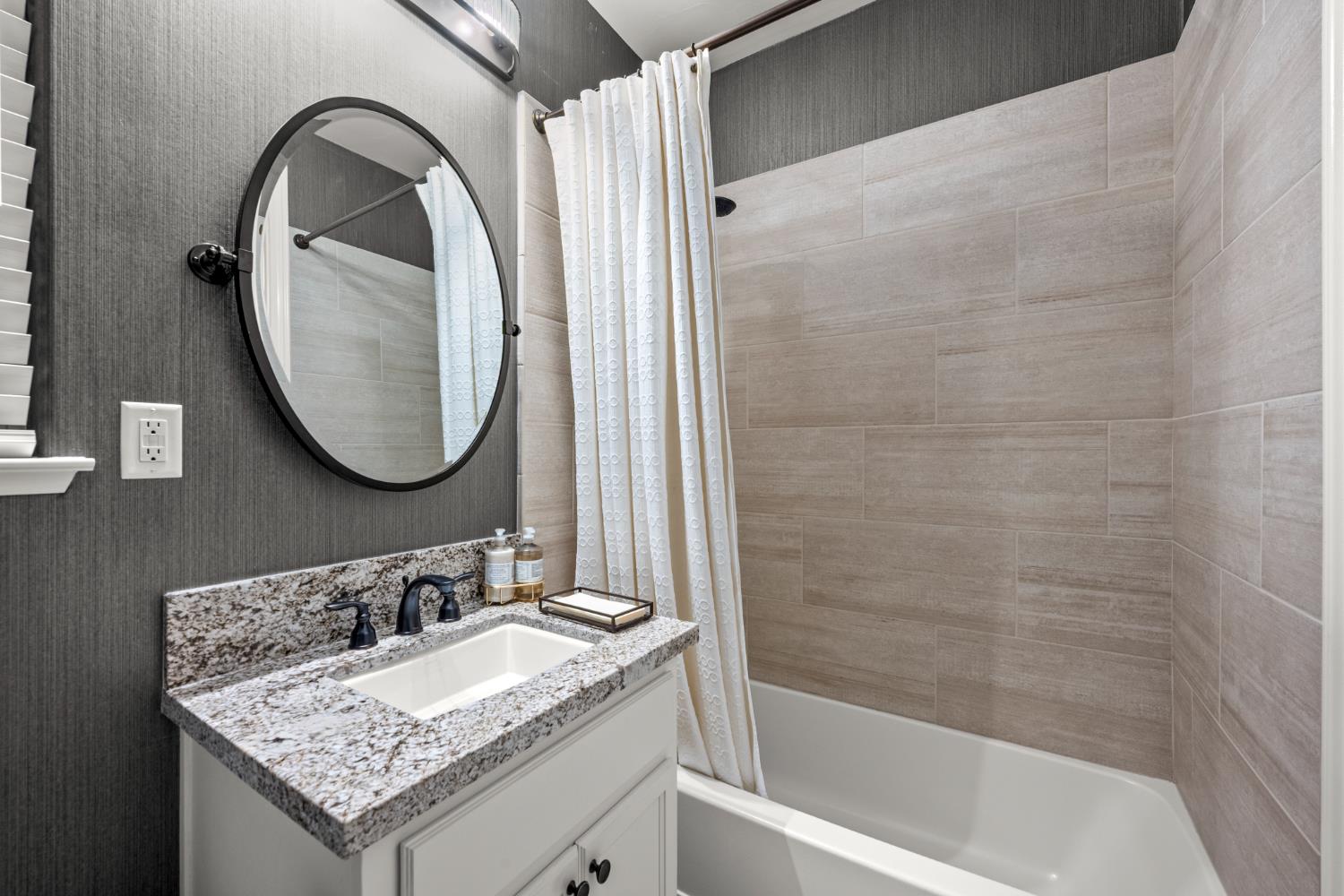 Detail Gallery Image 28 of 60 For 2901 Quicksilver Ct, Rocklin,  CA 95677 - 4 Beds | 3 Baths