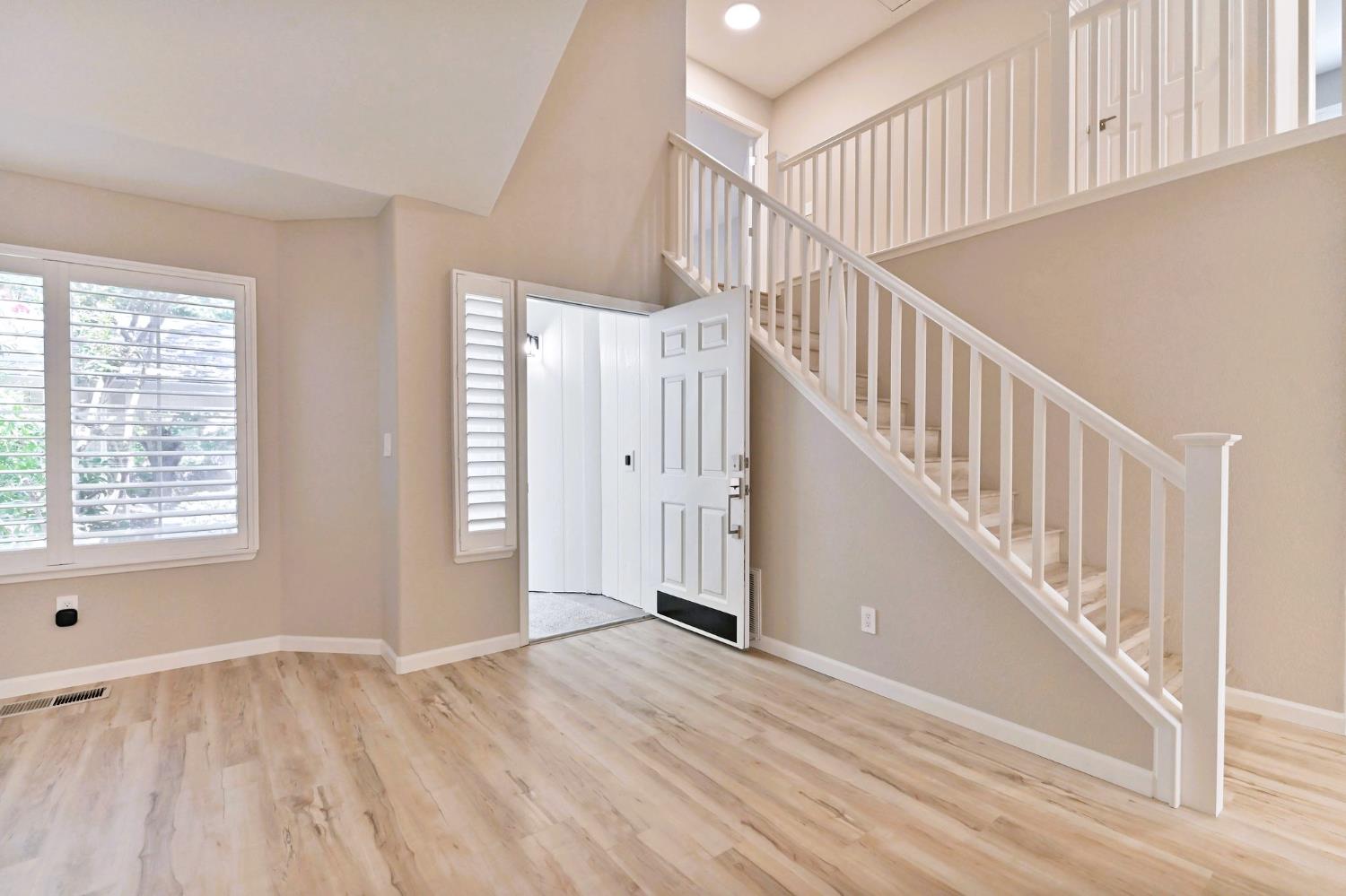 Detail Gallery Image 6 of 52 For 2216 Boston Way, Modesto,  CA 95355 - 4 Beds | 3 Baths