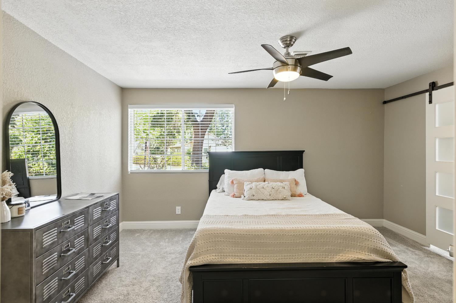 Detail Gallery Image 19 of 39 For 5302 Illinois Ave, Fair Oaks,  CA 95628 - 3 Beds | 2 Baths