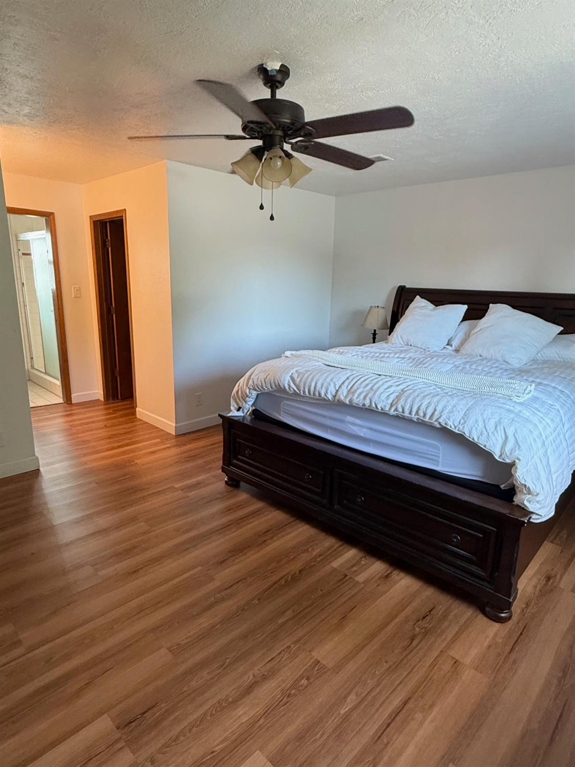 Detail Gallery Image 17 of 43 For 9853 Sleepy Hollow Ct, Stockton,  CA 95209 - 4 Beds | 2/1 Baths