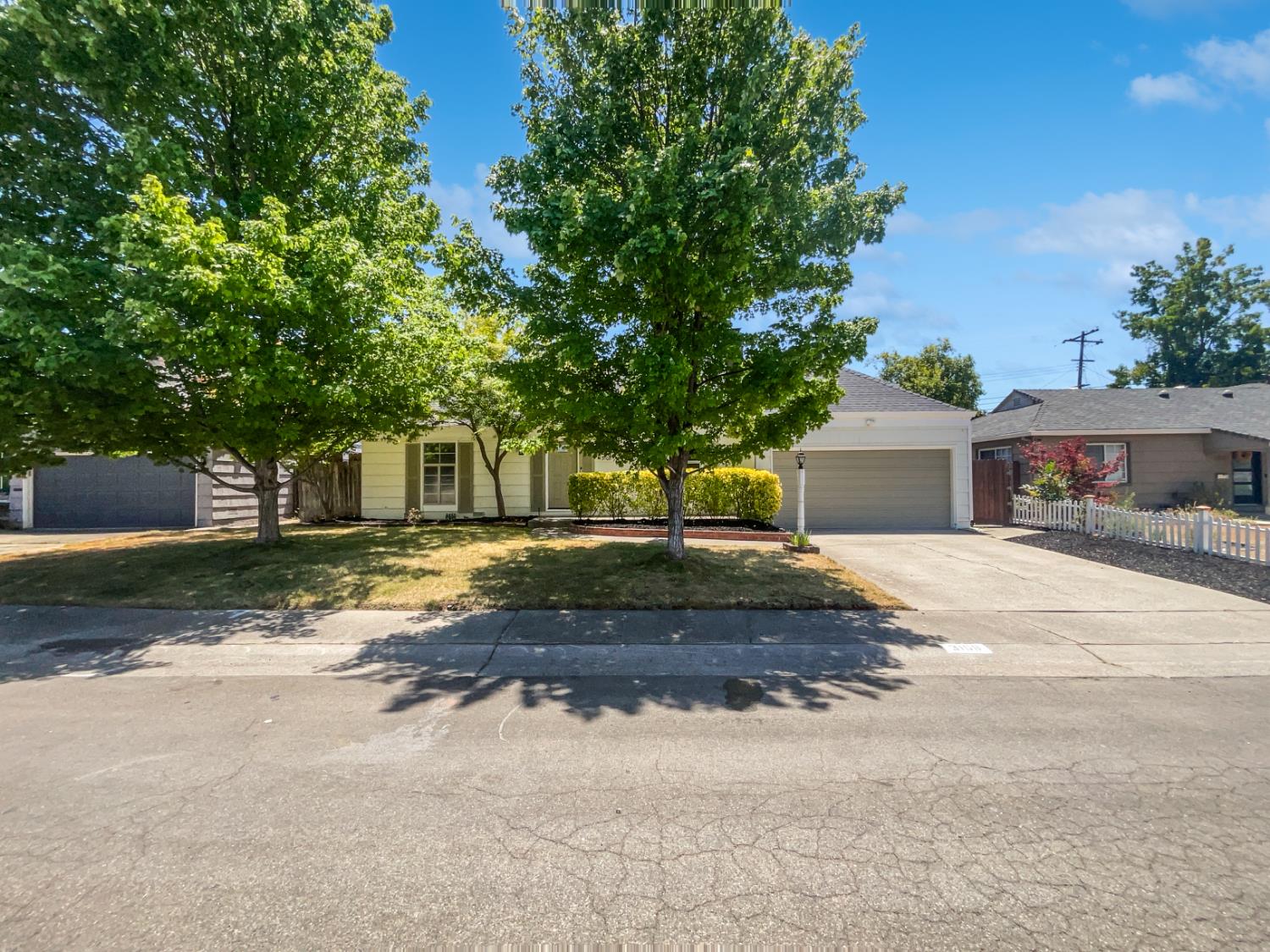 Detail Gallery Image 9 of 22 For 3108 Crest Haven Dr, Sacramento,  CA 95821 - 3 Beds | 1/1 Baths