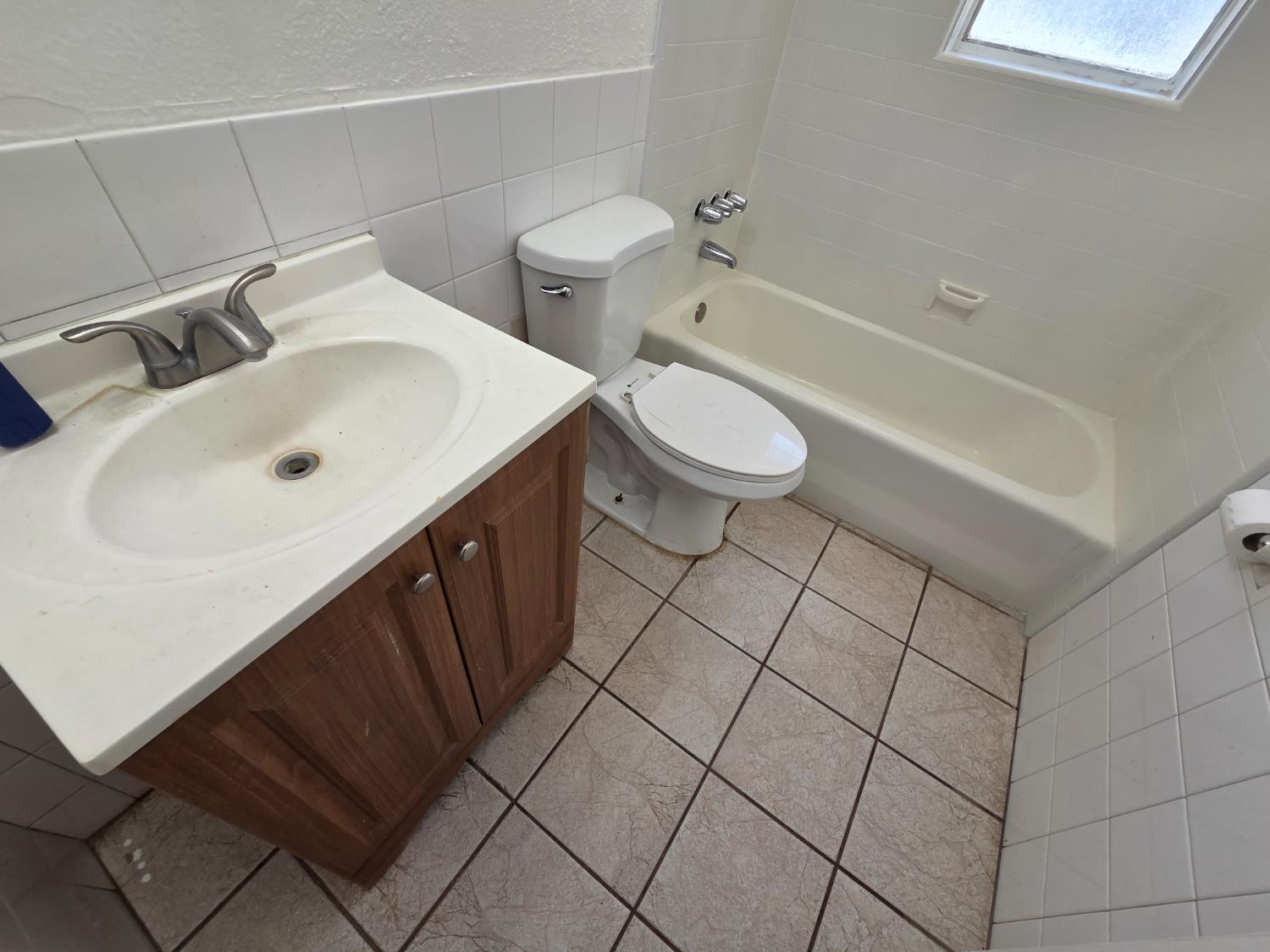 Detail Gallery Image 10 of 18 For 1672 Rosalind St, Sacramento,  CA 95838 - 2 Beds | 1 Baths