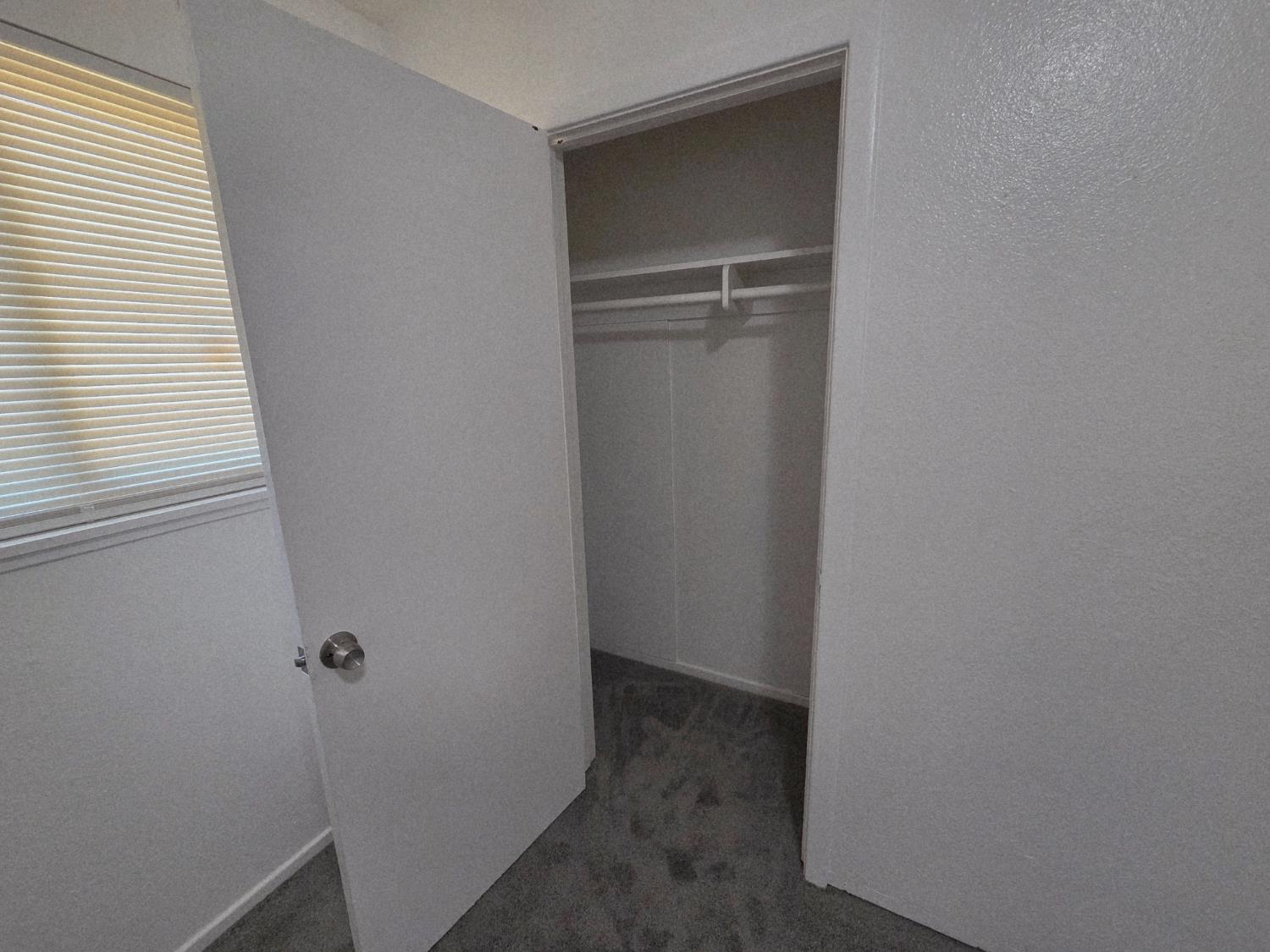 Detail Gallery Image 14 of 18 For 1672 Rosalind St, Sacramento,  CA 95838 - 2 Beds | 1 Baths