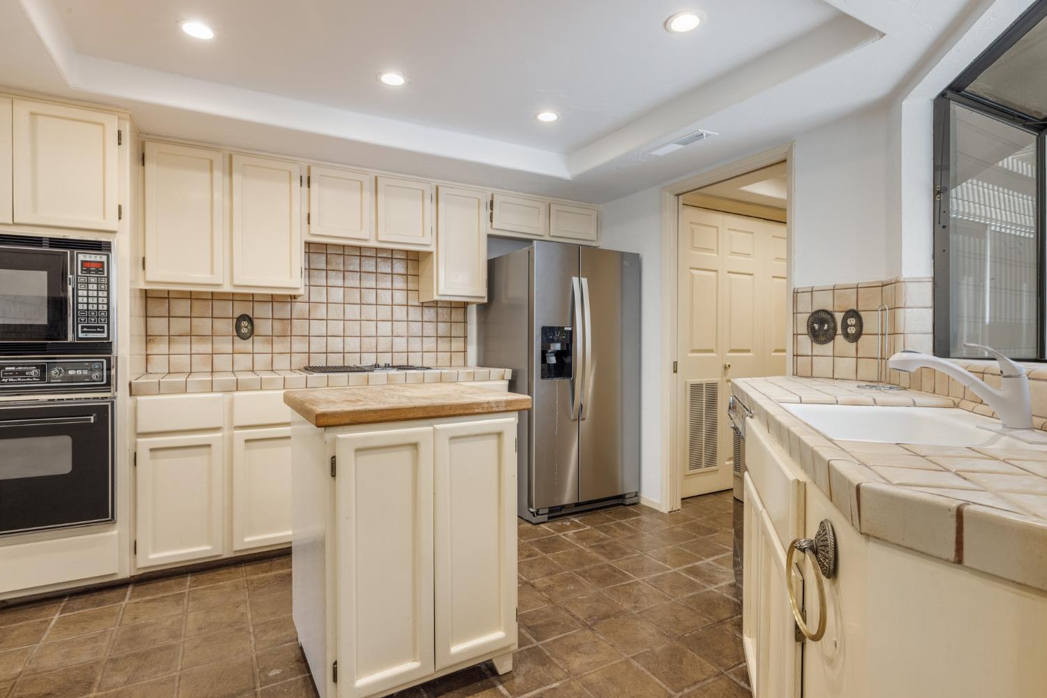 Detail Gallery Image 16 of 39 For 1347 Paseo Redondo Dr, Merced,  CA 95348 - 2 Beds | 2/1 Baths