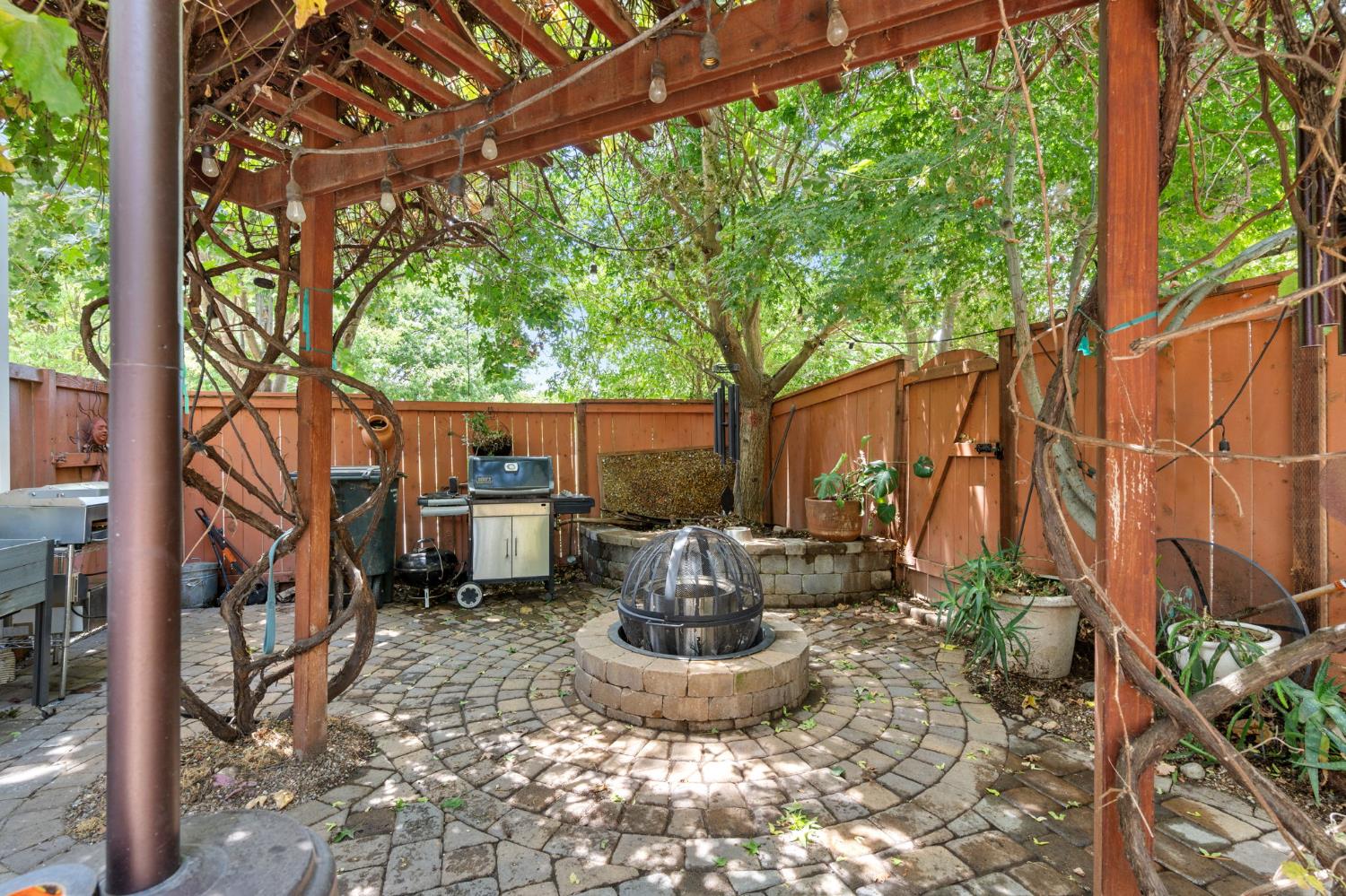 Detail Gallery Image 28 of 40 For 3 Michelson Ct, Sacramento,  CA 95835 - 5 Beds | 3 Baths
