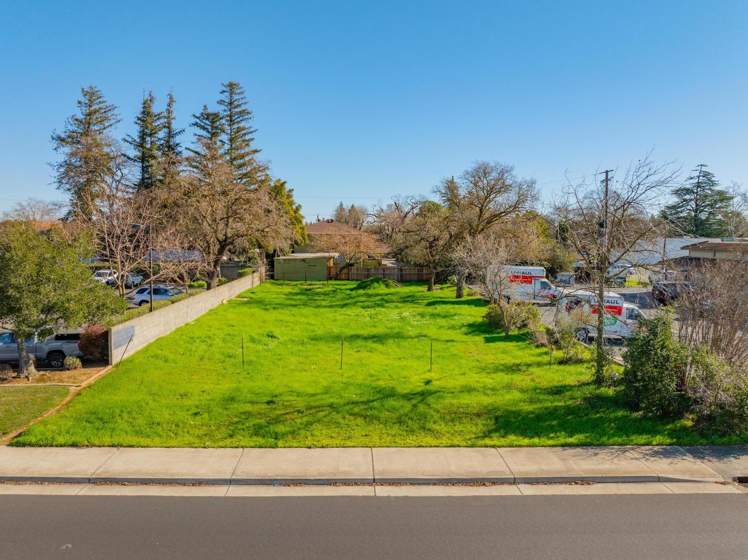 Detail Gallery Image 4 of 20 For 8869 Williamson Dr, Elk Grove,  CA 95624 - – Beds | – Baths