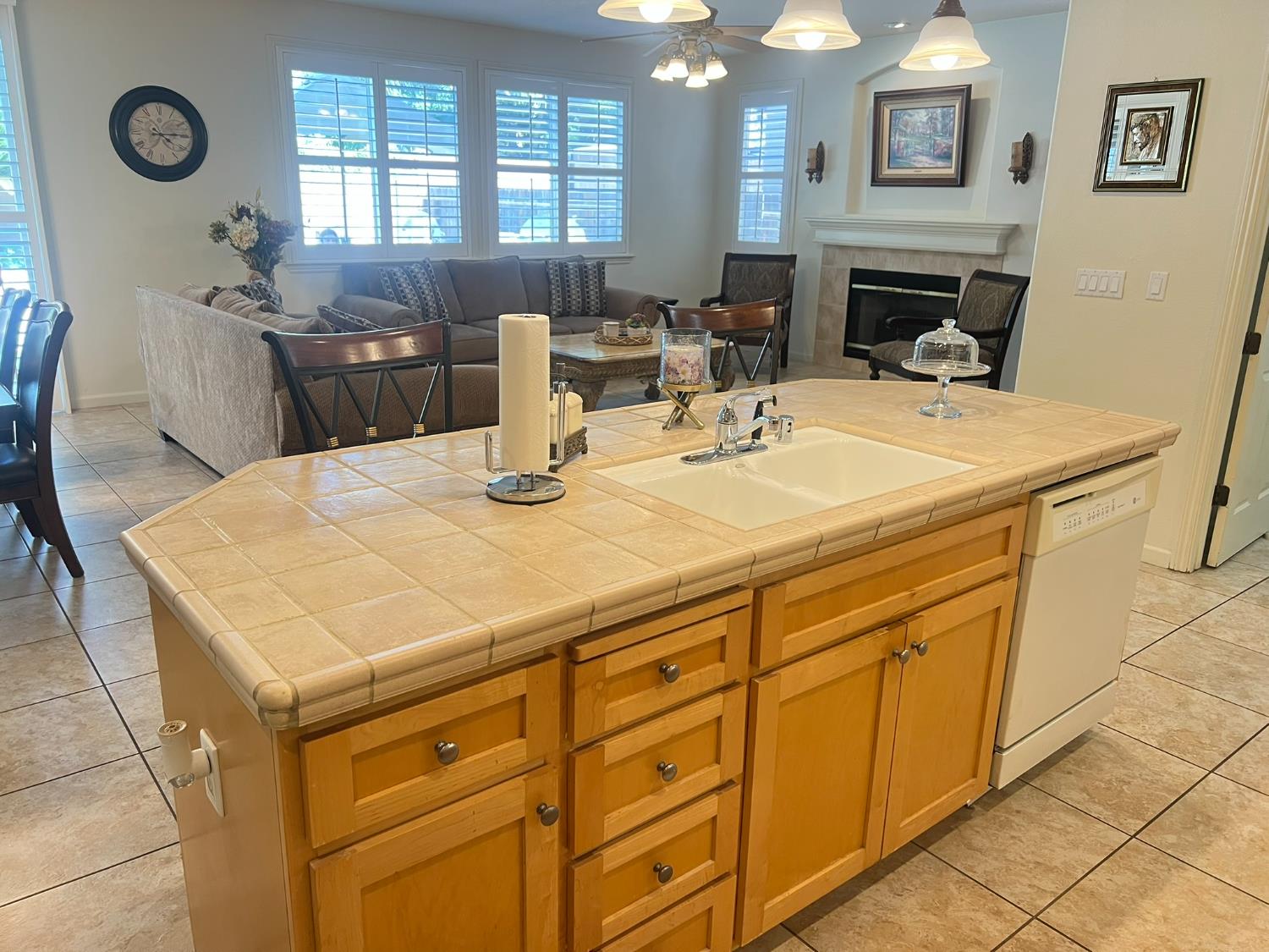 Detail Gallery Image 37 of 45 For 4216 Blake, Modesto,  CA 95356 - 4 Beds | 3 Baths