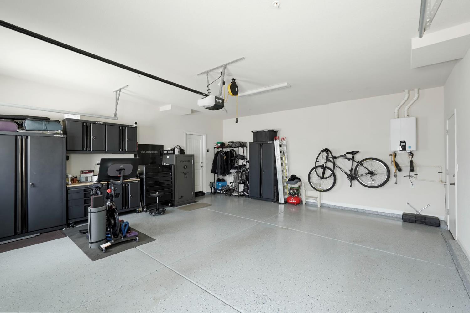 Detail Gallery Image 31 of 35 For 1517 Luminous St, Modesto,  CA 95356 - 4 Beds | 2/1 Baths