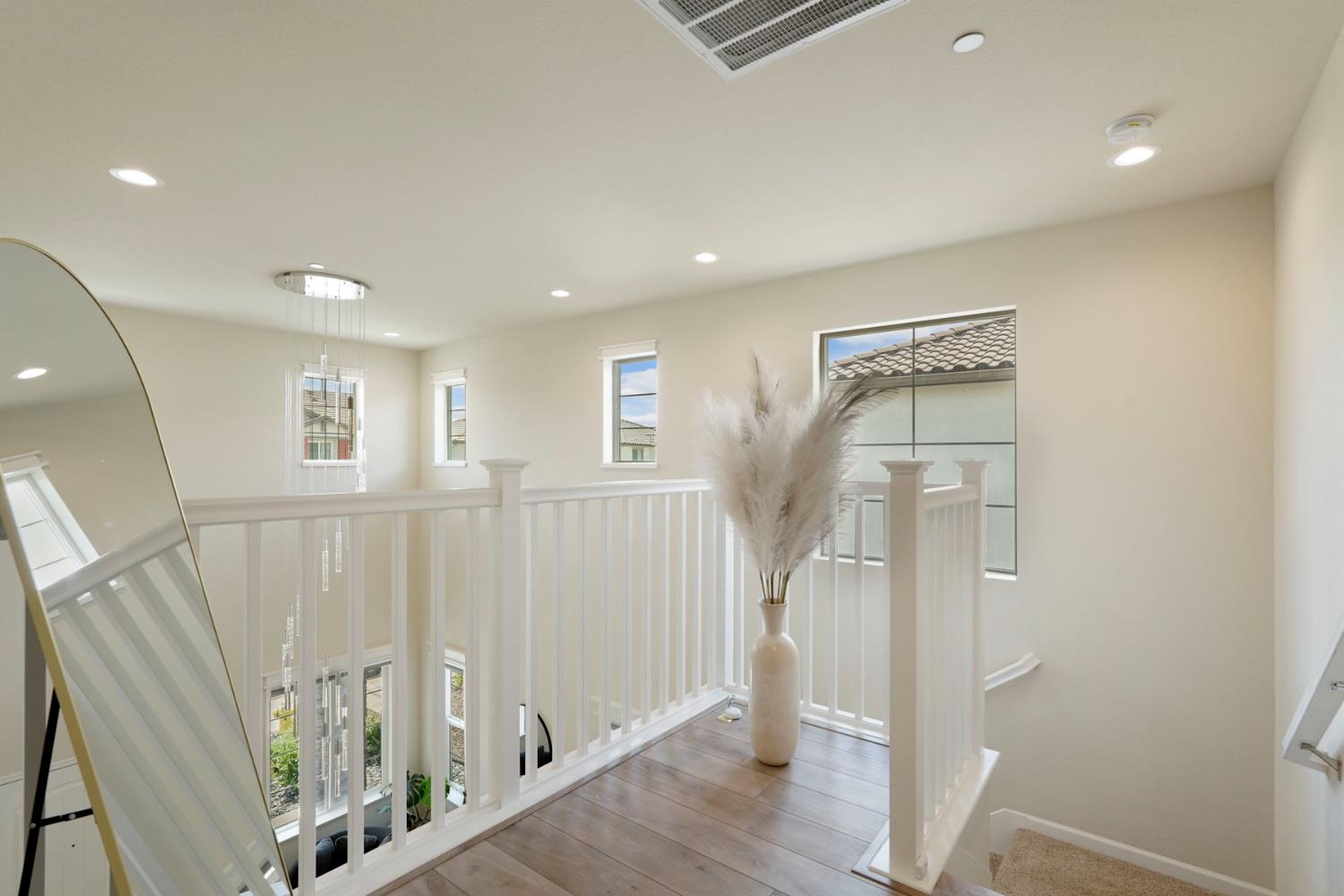 Detail Gallery Image 17 of 35 For 1517 Luminous St, Modesto,  CA 95356 - 4 Beds | 2/1 Baths