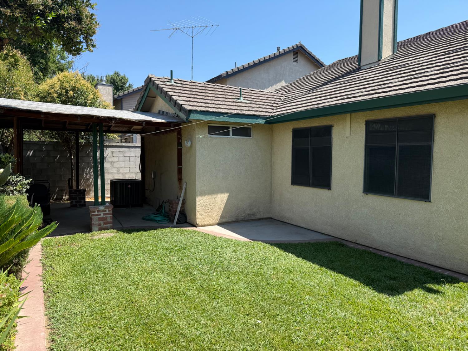 Detail Gallery Image 25 of 27 For 405 San Andreas Ct, Modesto,  CA 95354 - 3 Beds | 2 Baths