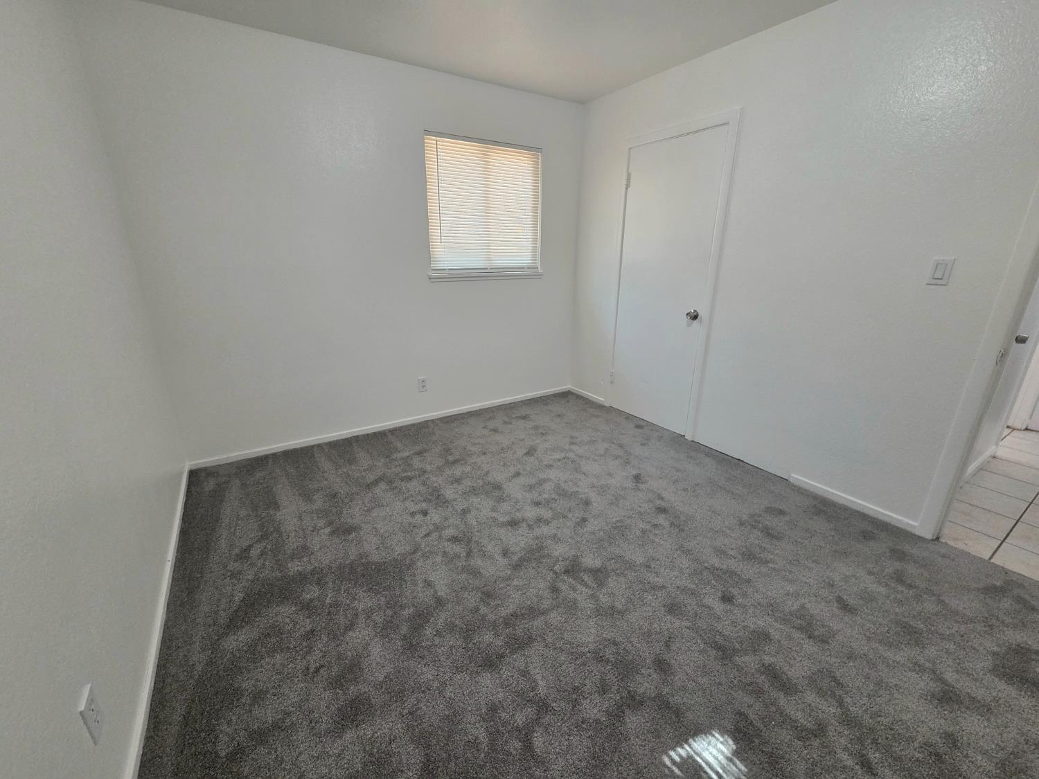 Detail Gallery Image 11 of 18 For 1672 Rosalind St, Sacramento,  CA 95838 - 2 Beds | 1 Baths