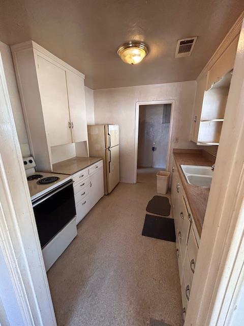 Detail Gallery Image 4 of 16 For 212 N Santa Cruz Ave, Modesto,  CA 95354 - 2 Beds | 1 Baths