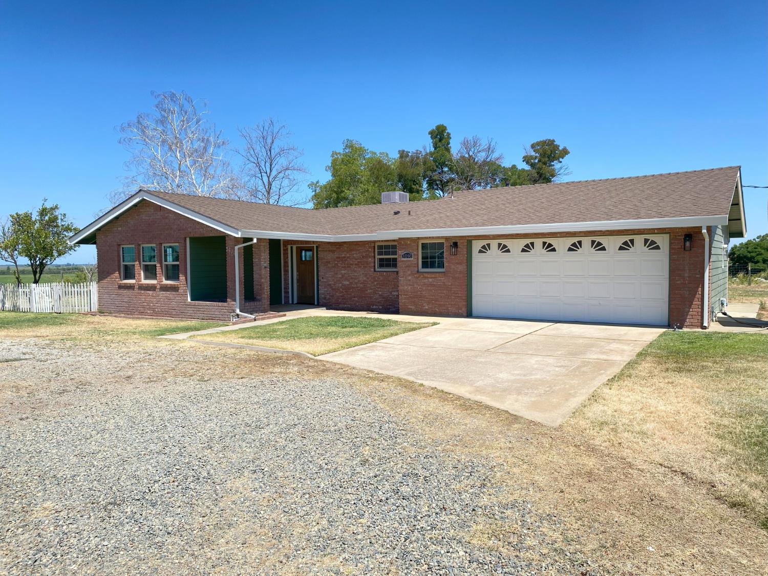Detail Gallery Image 4 of 46 For 3091 Las Quintas Way, Marysville,  CA 95901 - 3 Beds | 2 Baths
