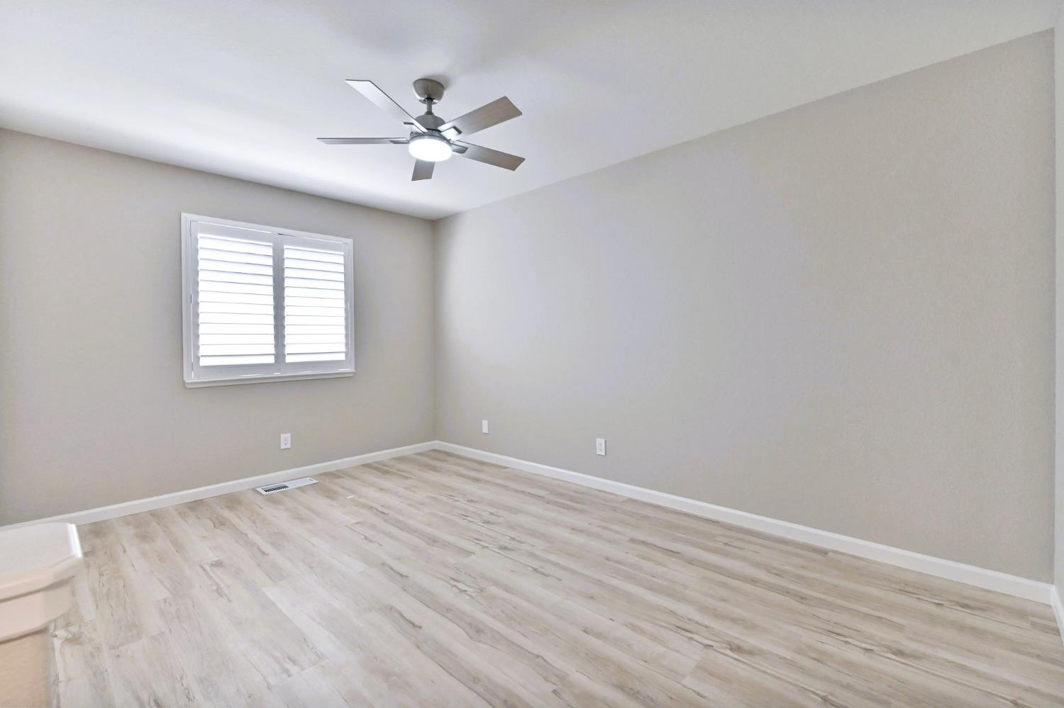 Detail Gallery Image 27 of 52 For 2216 Boston Way, Modesto,  CA 95355 - 4 Beds | 3 Baths