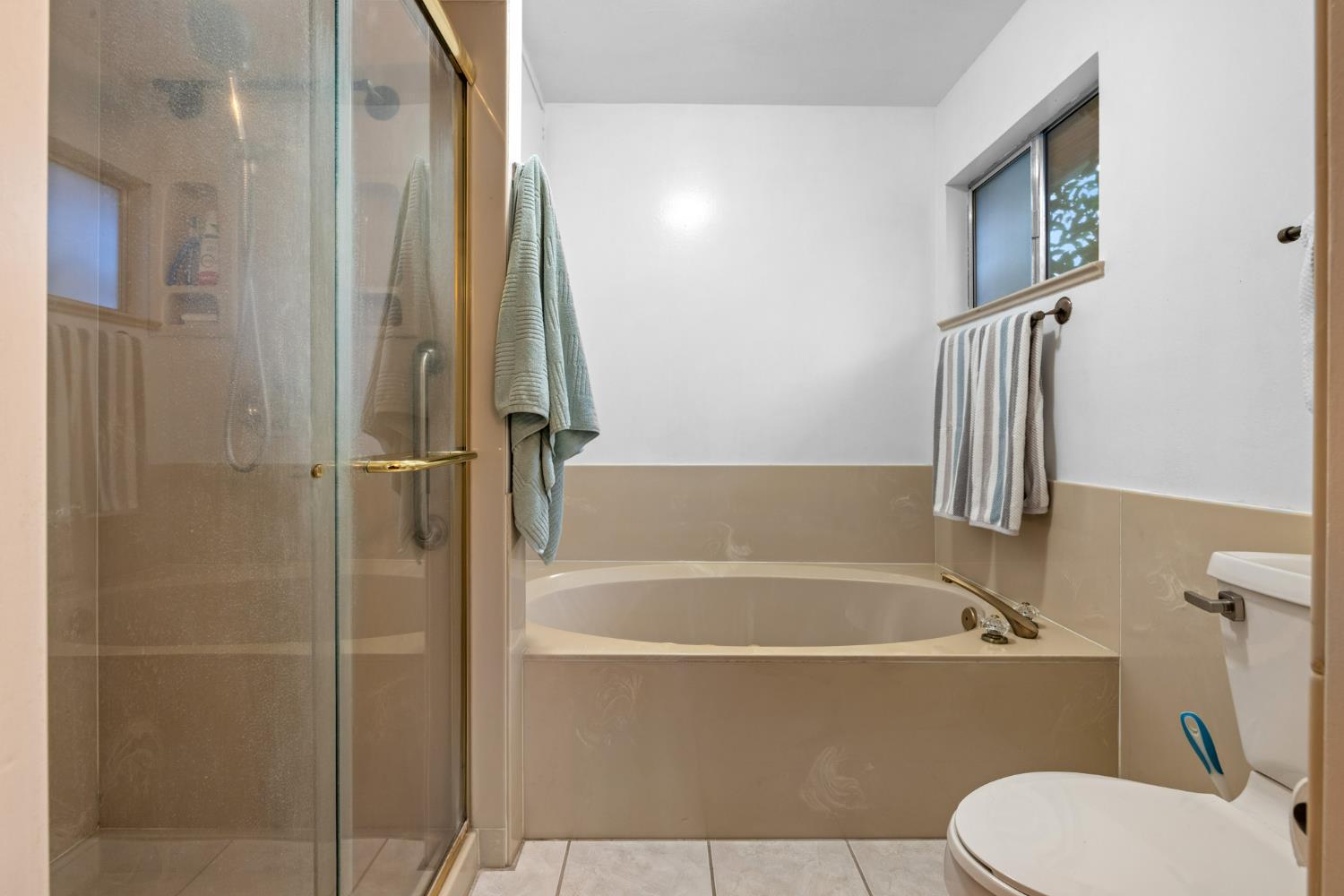 Detail Gallery Image 34 of 43 For 1321 Cypress Ave, Modesto,  CA 95350 - 3 Beds | 2/1 Baths