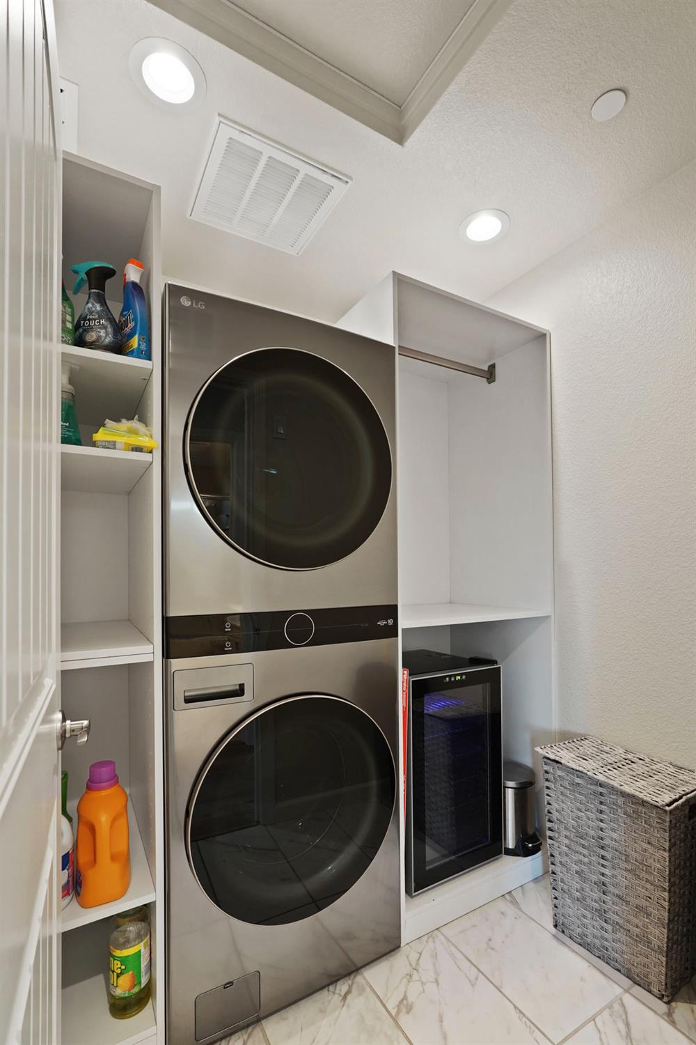Detail Gallery Image 21 of 35 For 1517 Luminous St, Modesto,  CA 95356 - 4 Beds | 2/1 Baths