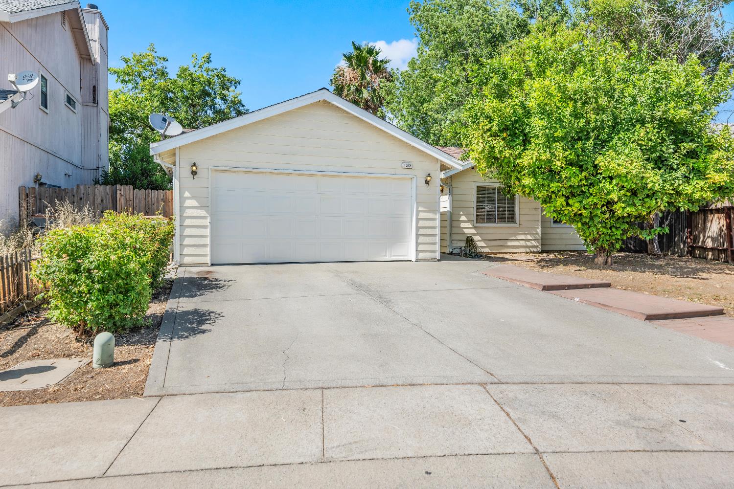 Detail Gallery Image 1 of 30 For 1563 Patwin Valley Dr, Woodland,  CA 95776 - 3 Beds | 2 Baths