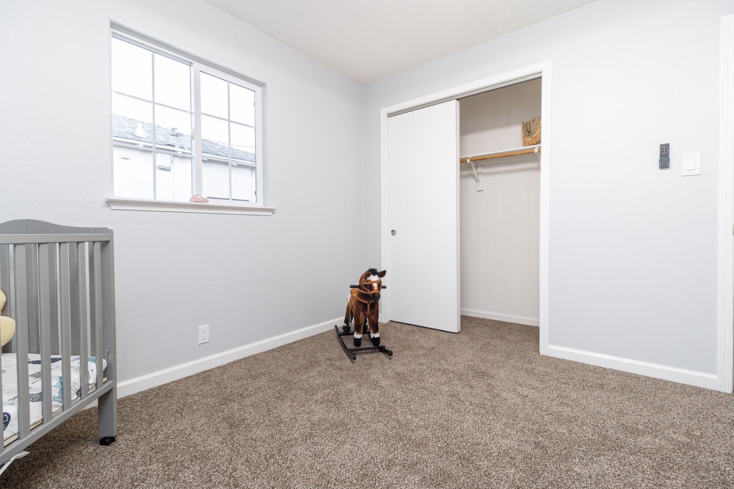 Detail Gallery Image 18 of 26 For 1905 Evergreen Ave, Modesto,  CA 95350 - 3 Beds | 2 Baths