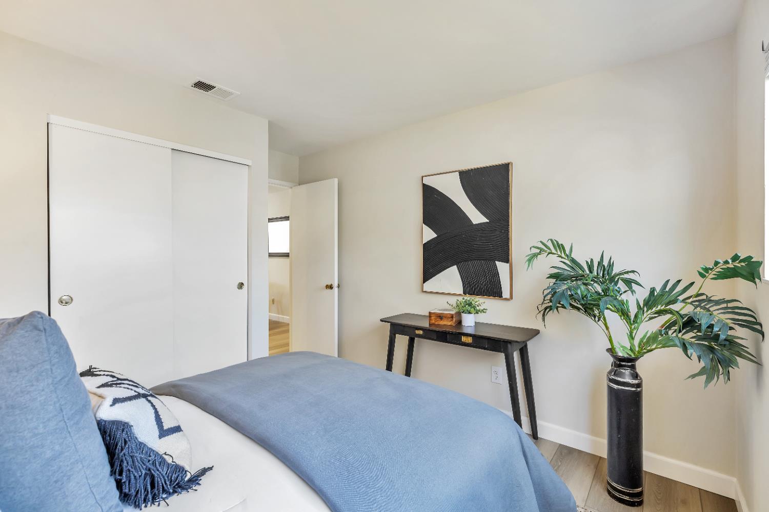 Detail Gallery Image 21 of 33 For 8808 Fallbrook Way, Sacramento,  CA 95826 - 4 Beds | 2 Baths