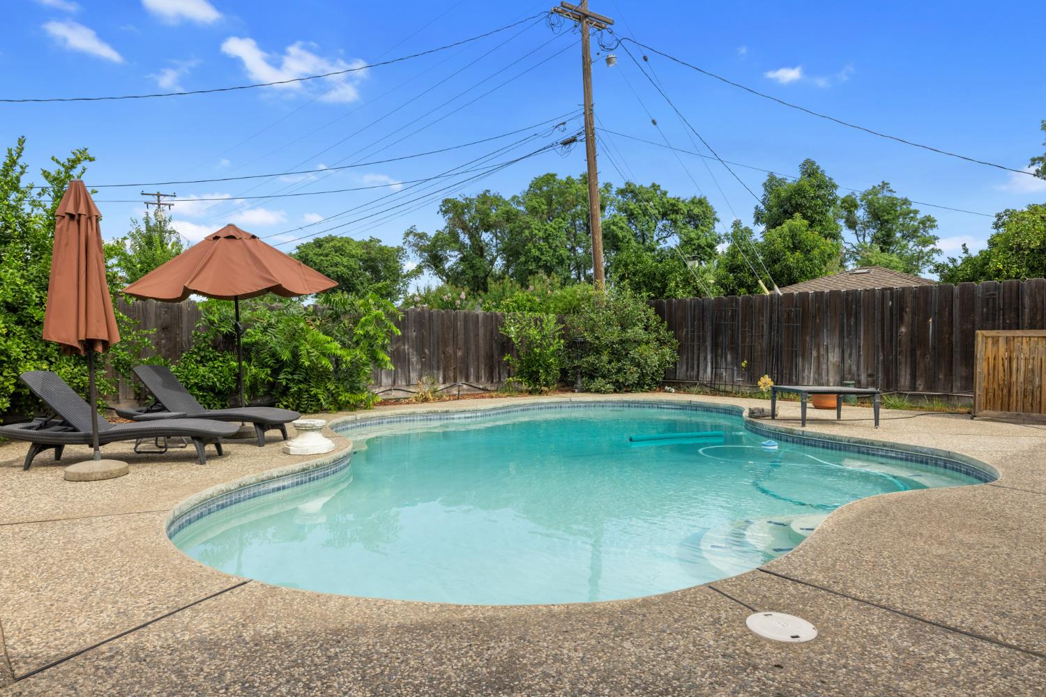Detail Gallery Image 41 of 43 For 1321 Cypress Ave, Modesto,  CA 95350 - 3 Beds | 2/1 Baths