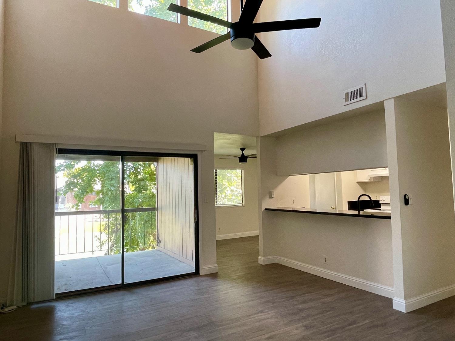 Detail Gallery Image 8 of 31 For 2900 Andre Ln #243,  Turlock,  CA 95382 - 2 Beds | 2 Baths