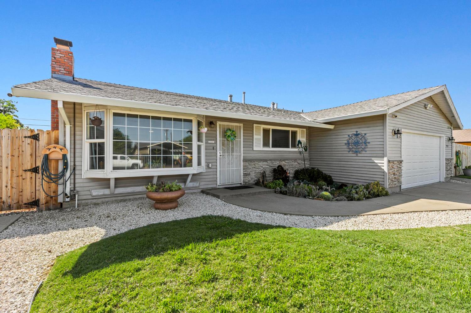 Detail Gallery Image 16 of 53 For 1957 Pinewood Way, Marysville,  CA 95901 - 3 Beds | 2 Baths