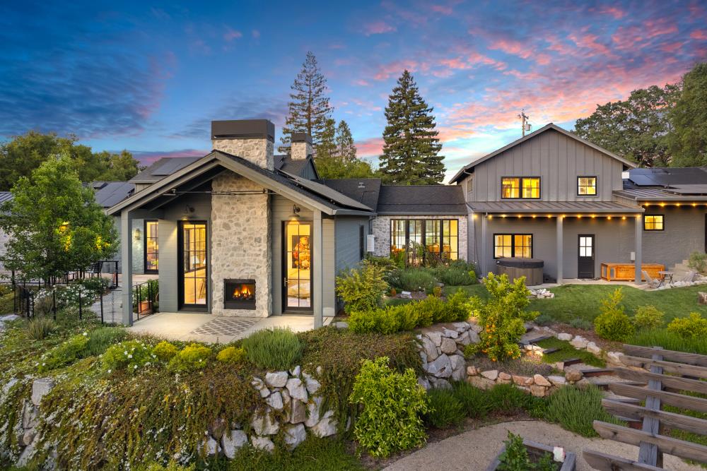 Detail Gallery Image 1 of 60 For 6260 Morgan Pl, Loomis,  CA 95650 - 5 Beds | 5/1 Baths