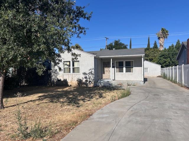 Detail Gallery Image 1 of 16 For 212 N Santa Cruz Ave, Modesto,  CA 95354 - 2 Beds | 1 Baths
