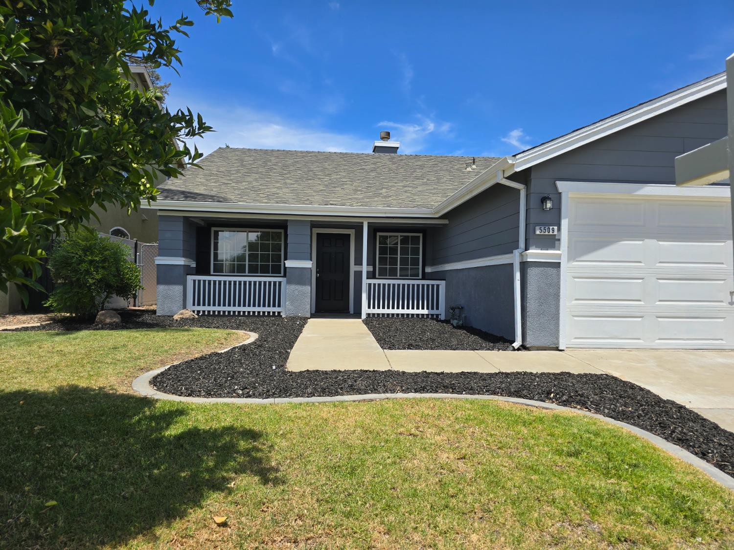 Detail Gallery Image 2 of 18 For 5509 Pountsmonth Dr, Salida,  CA 95368 - 4 Beds | 2 Baths