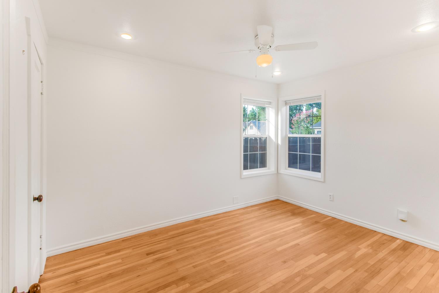 Detail Gallery Image 14 of 24 For 136 Village Rd, Modesto,  CA 95354 - 2 Beds | 1 Baths